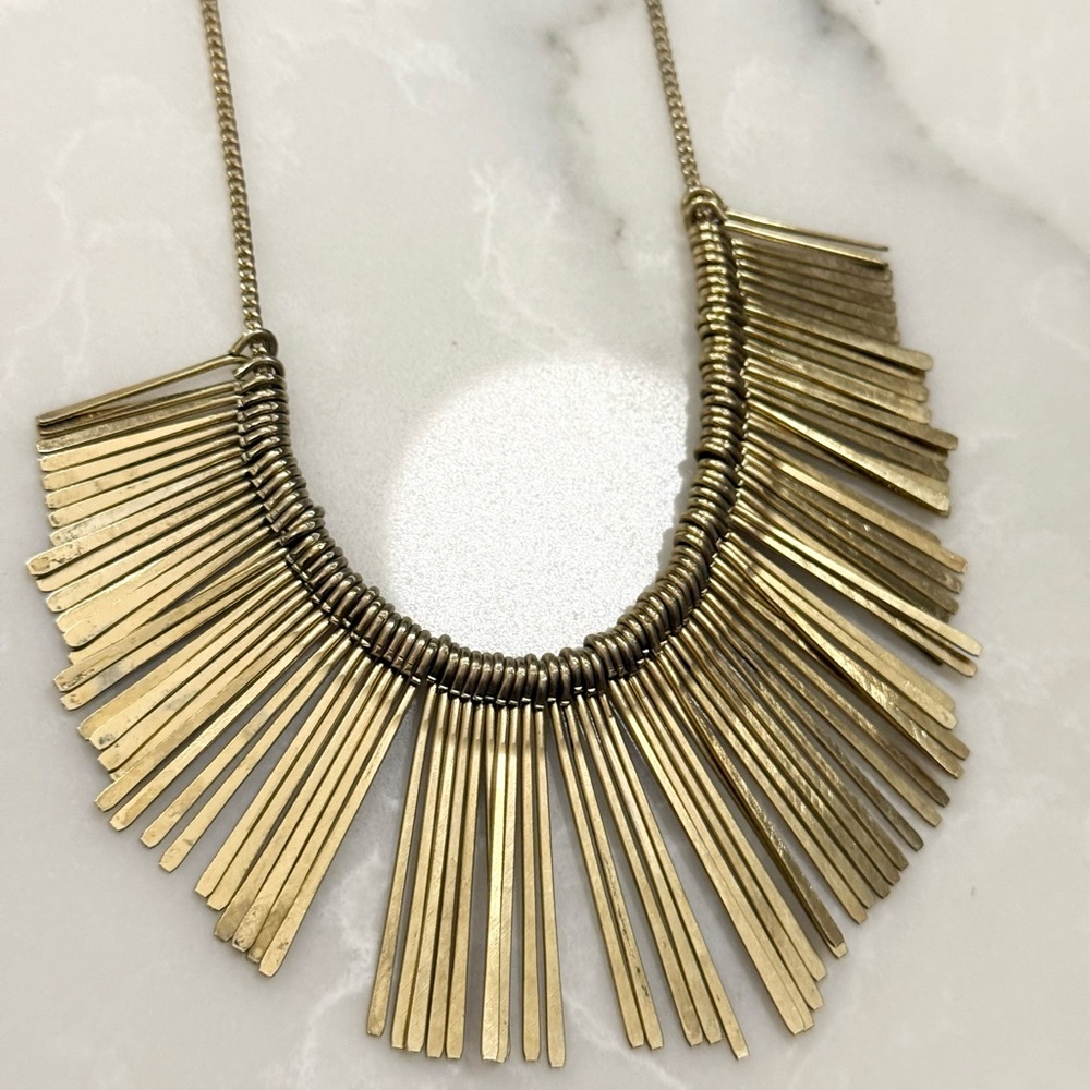 Elegant Gold Fringe Necklace